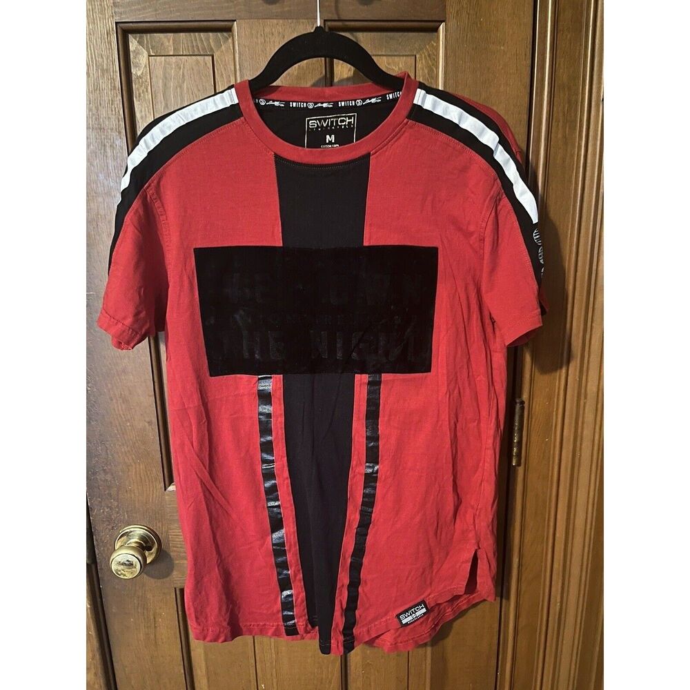 Switch Remarkable Men's Short Sleeve Graphic T-Shirt Red & Black Size Medium
